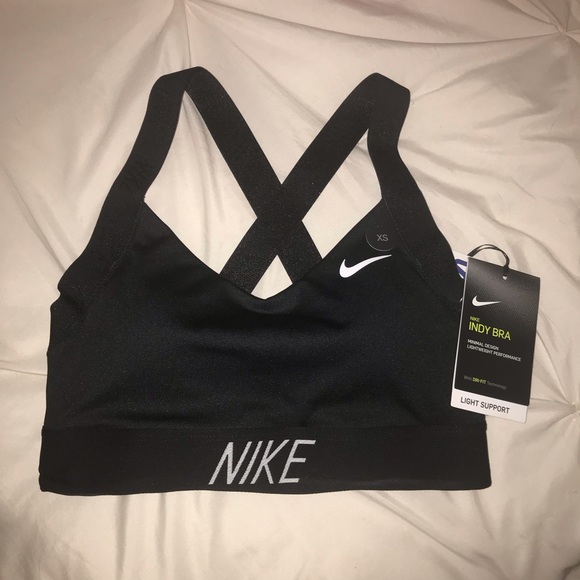 nike sports bra - Picture 1 of 2